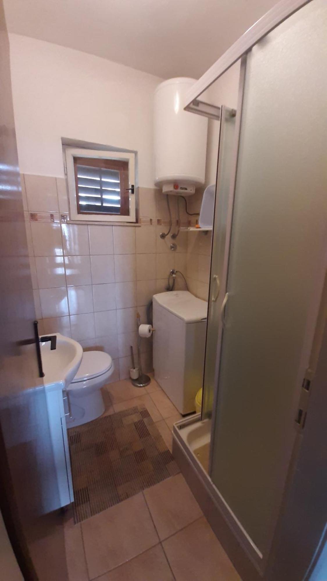 App Dujmovic Apartment Supetar Bagian luar foto