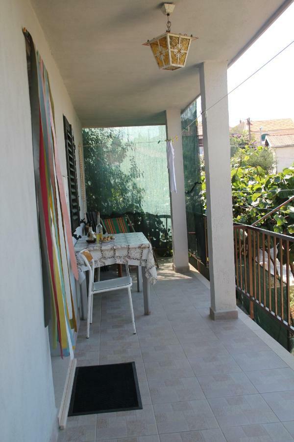 App Dujmovic Apartment Supetar Bagian luar foto